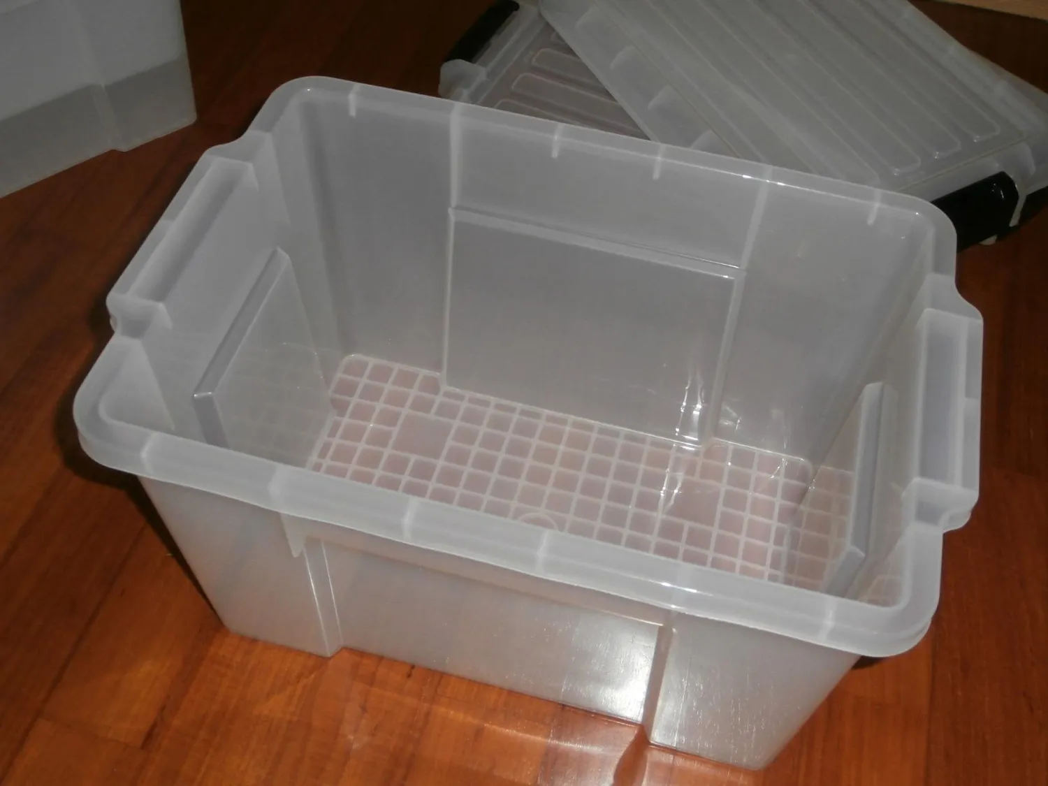 Iris Ohyama SK-210 Box 21L 3er-Set klar mit Deckel