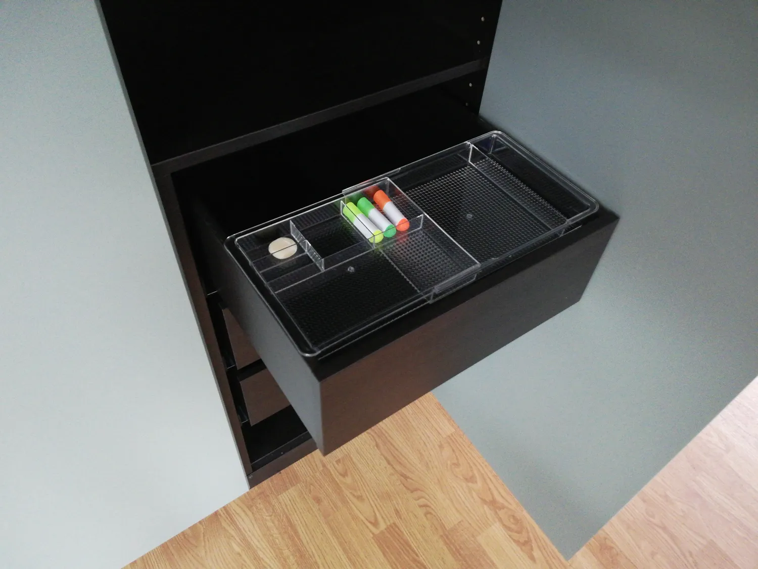 mDesign Schubladenbox Schreibtisch Organizer Hellgrau 7 Fächer