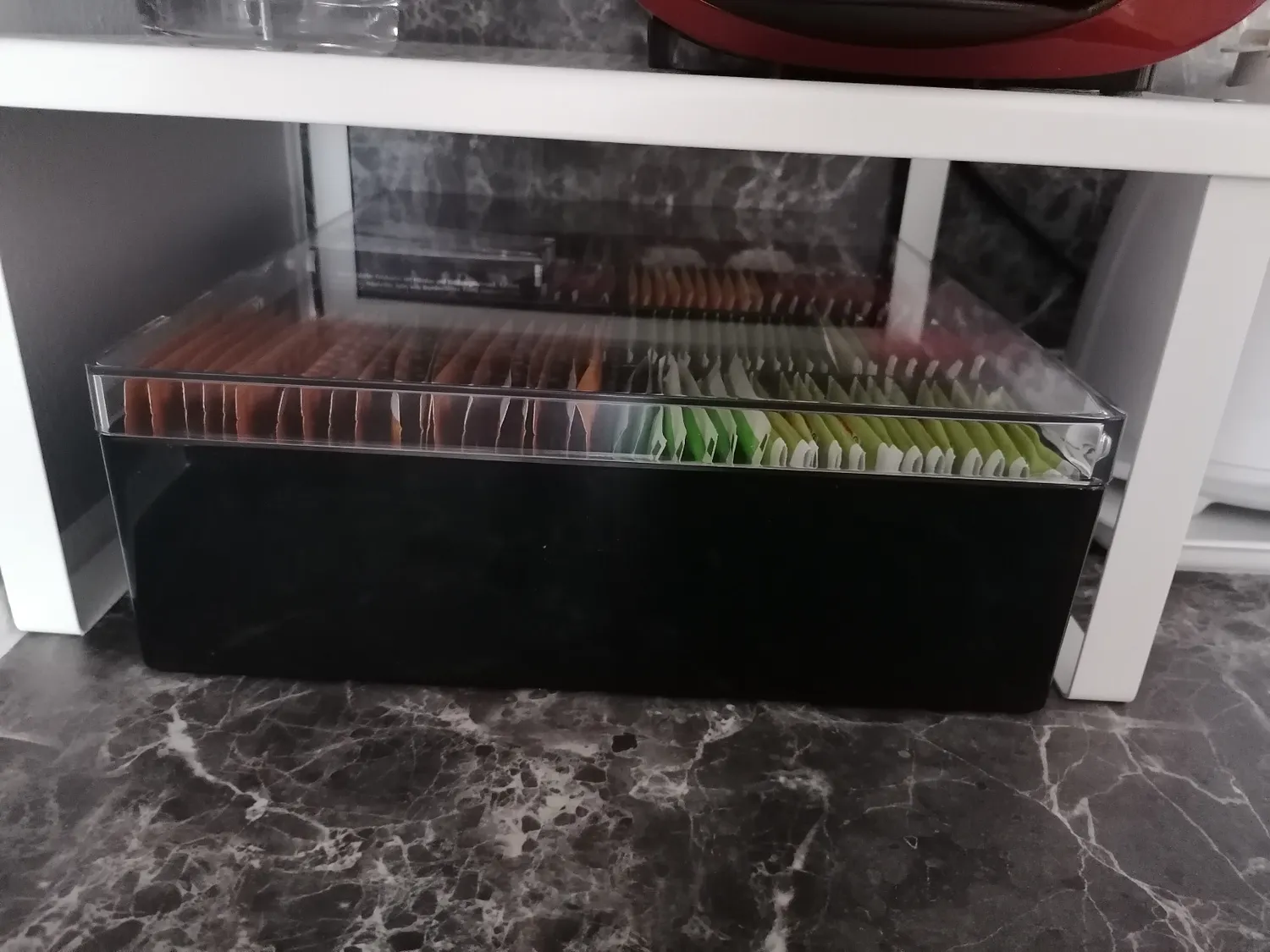 mDesign Teedose Aufbewahrungsbox 8 Fächer schwarz