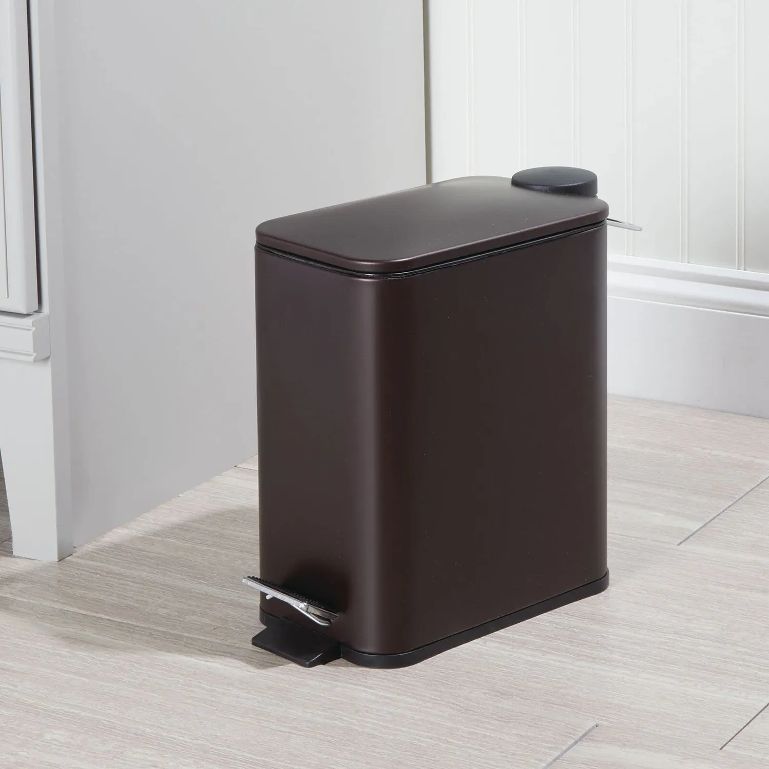 mDesign Tretmülleimer 5 L bronze Metall mit Pedal