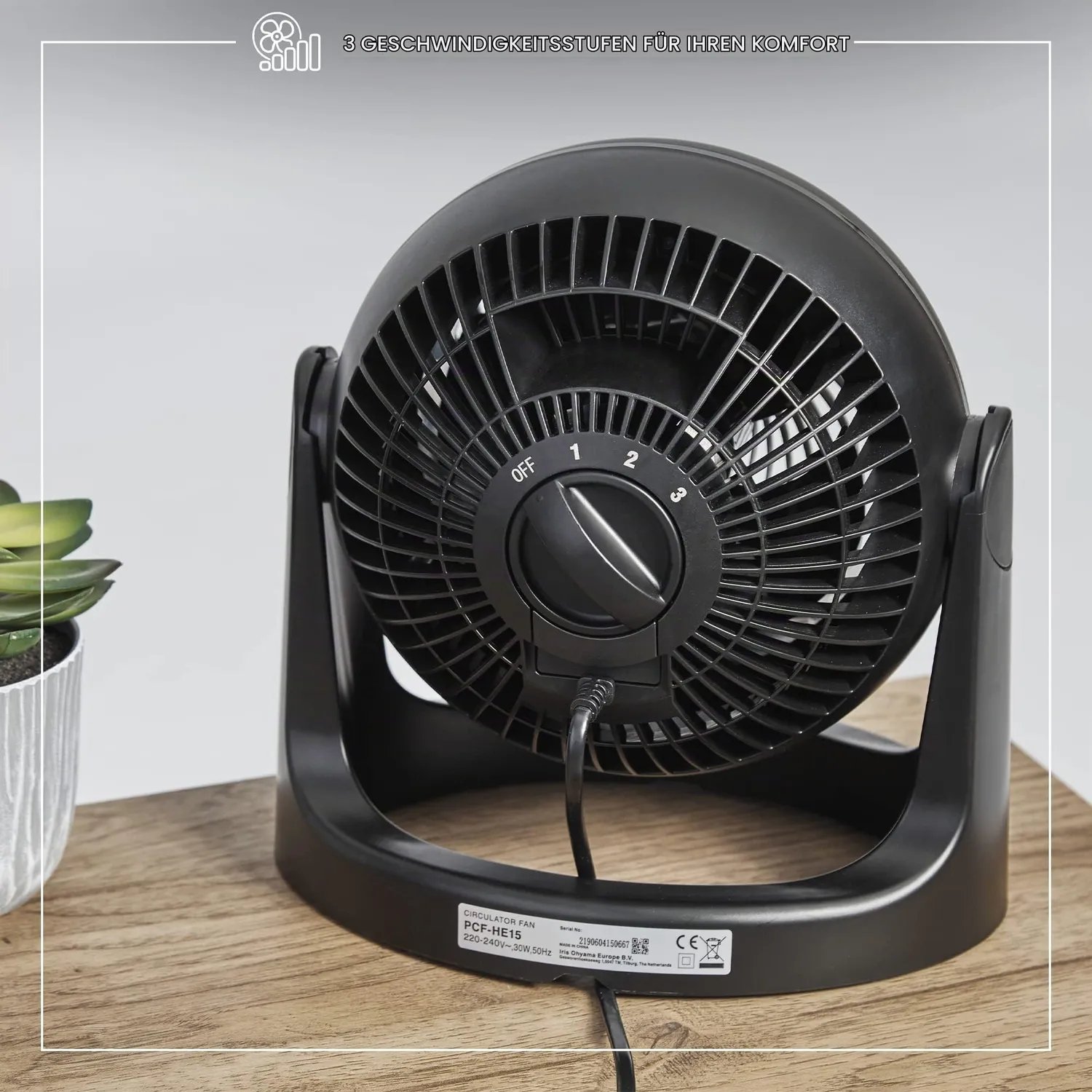 Iris Ohyama Woozoo PCF-HE15 Tischventilator Schwarz 13m²