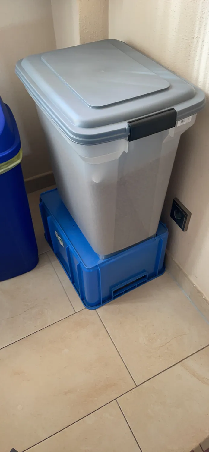 Iris Ohyama ATS-L Futterbox 45 L grau luftdicht mit Schaufel