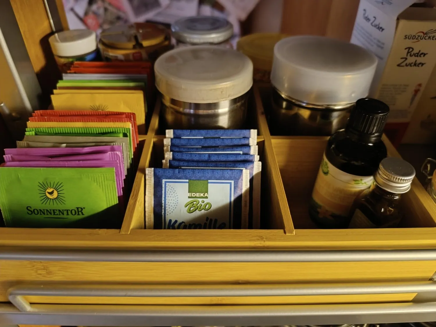 mDesign Teekiste Bambus Aufbewahrungsbox 6 Fächer bambusfarben