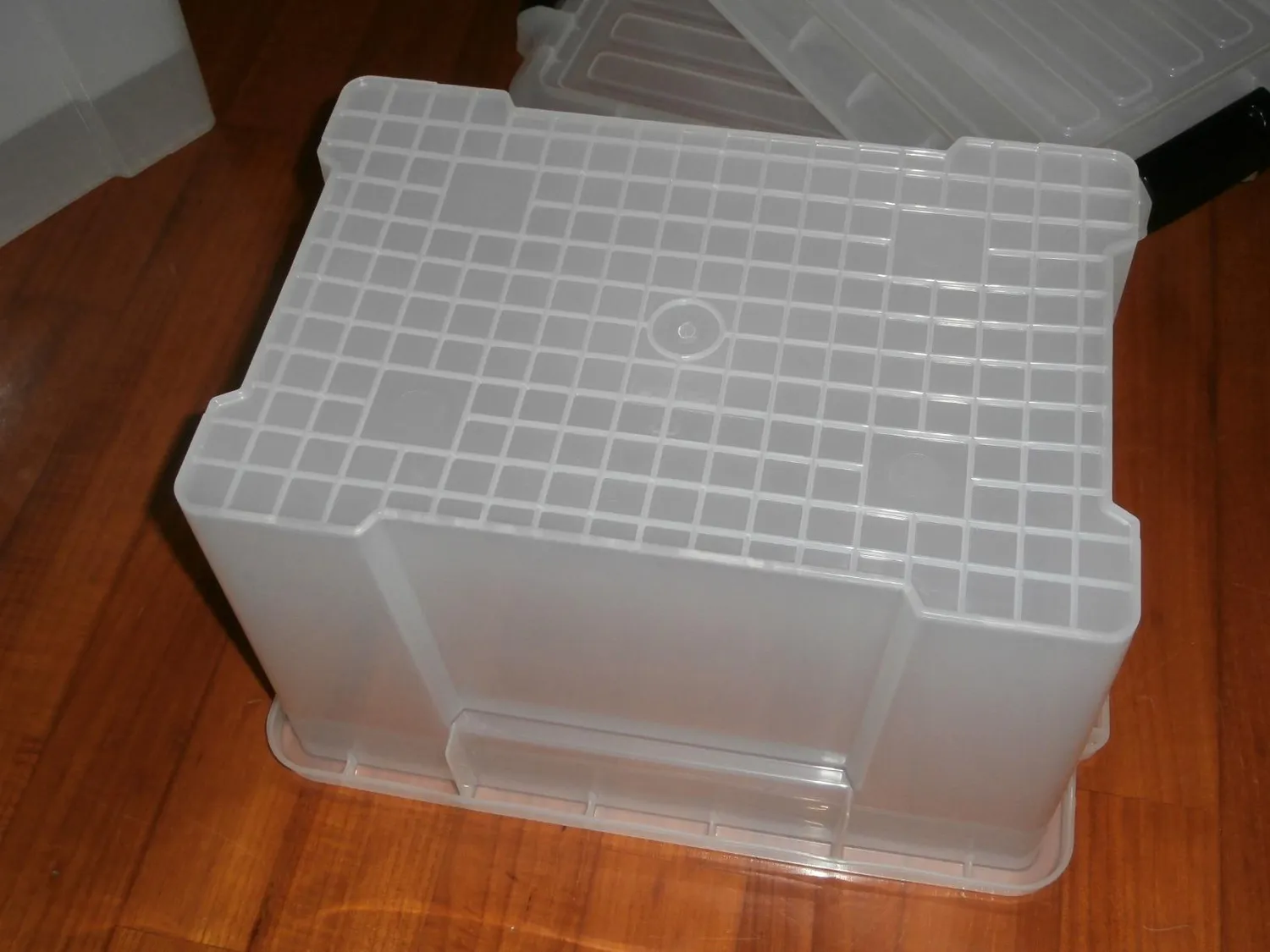 Iris Ohyama SK-210 Box 21L 3er-Set klar mit Deckel