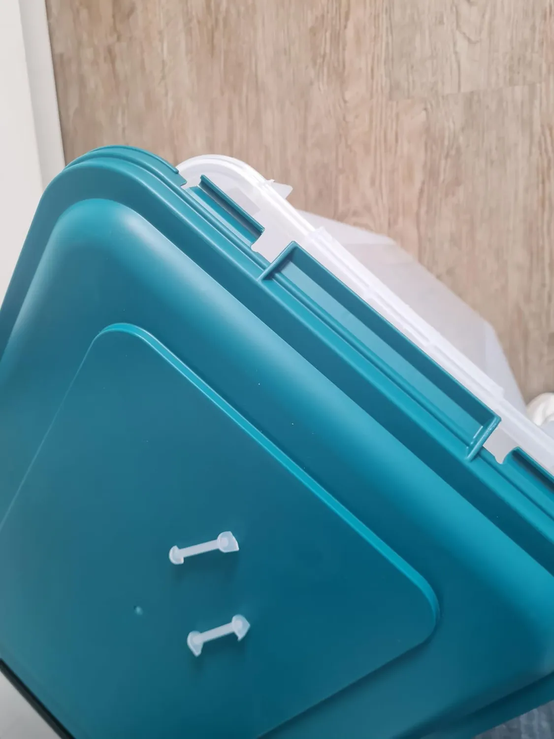 Iris Ohyama ATS-L Futterbox schwarz 40L mit Rollen luftdicht