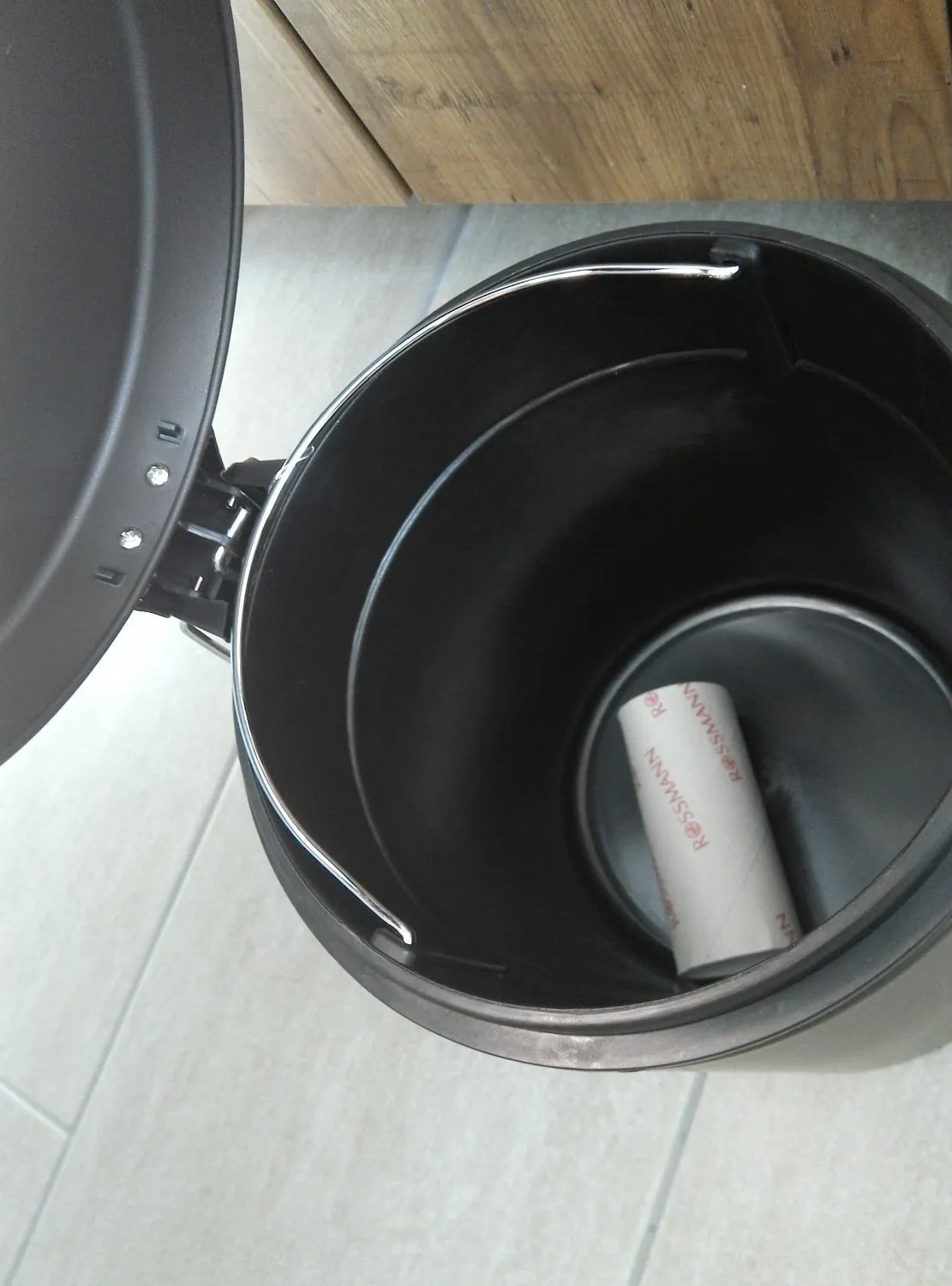 mDesign Tretmülleimer 3 Liter Schwarz Metall