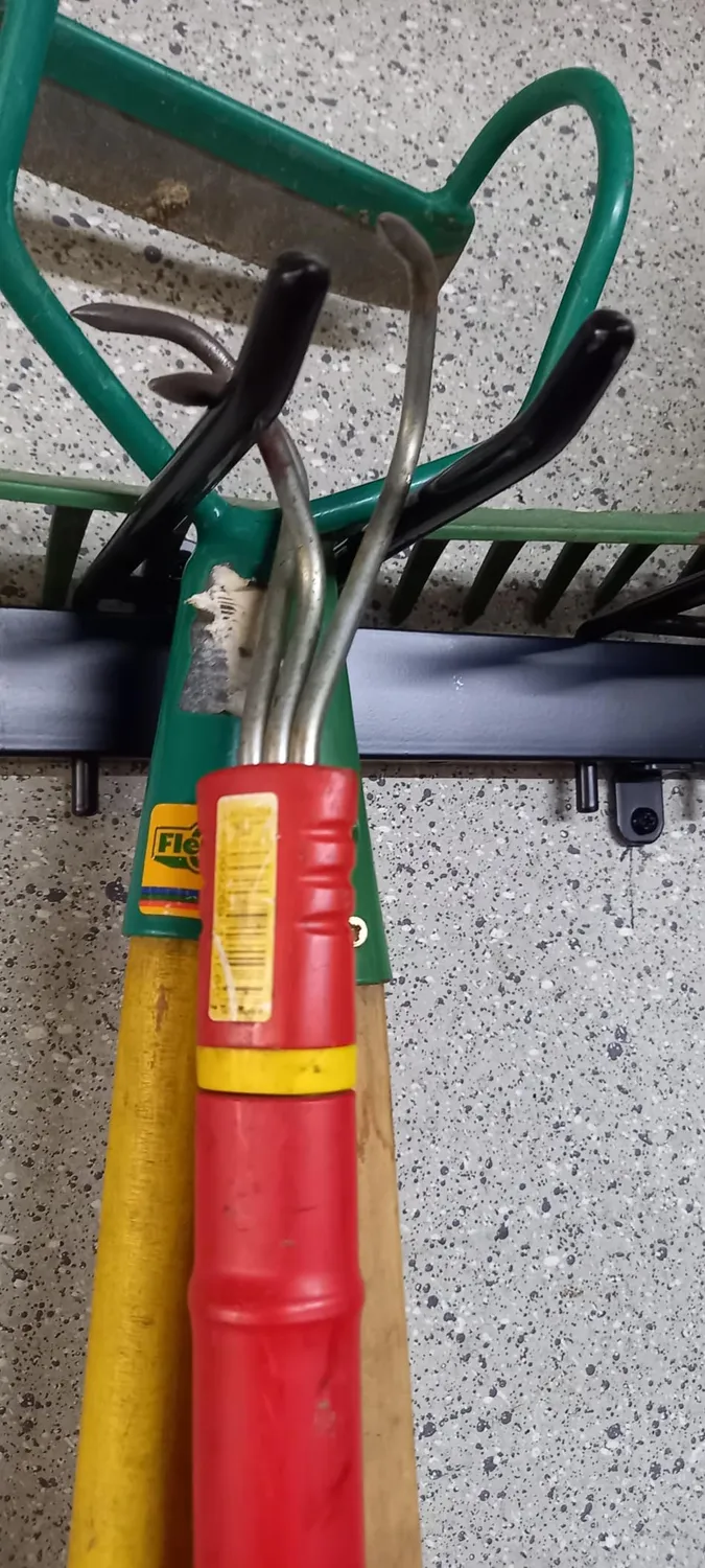 BOMCLAP Gerätehalter Wand Schwarz 12 Haken