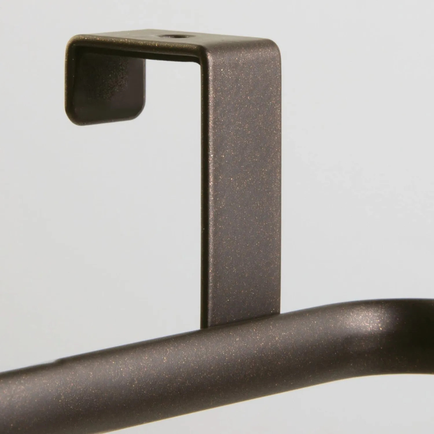 mDesign Tütenspender Metall Bronze für Schranktür 50 Tüten