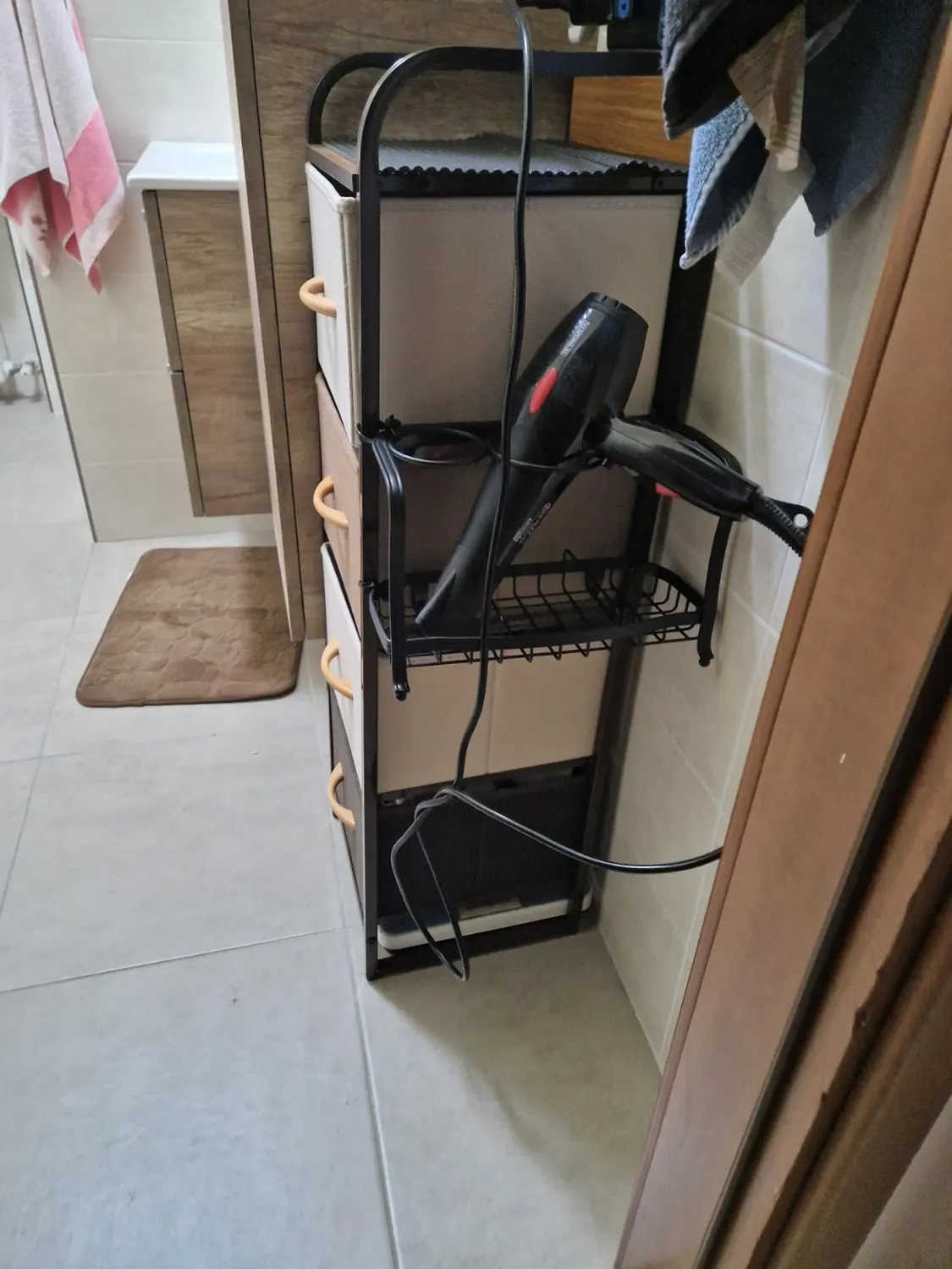 mDesign Fönhalter freistehend silber Badorganizer Stylingstation