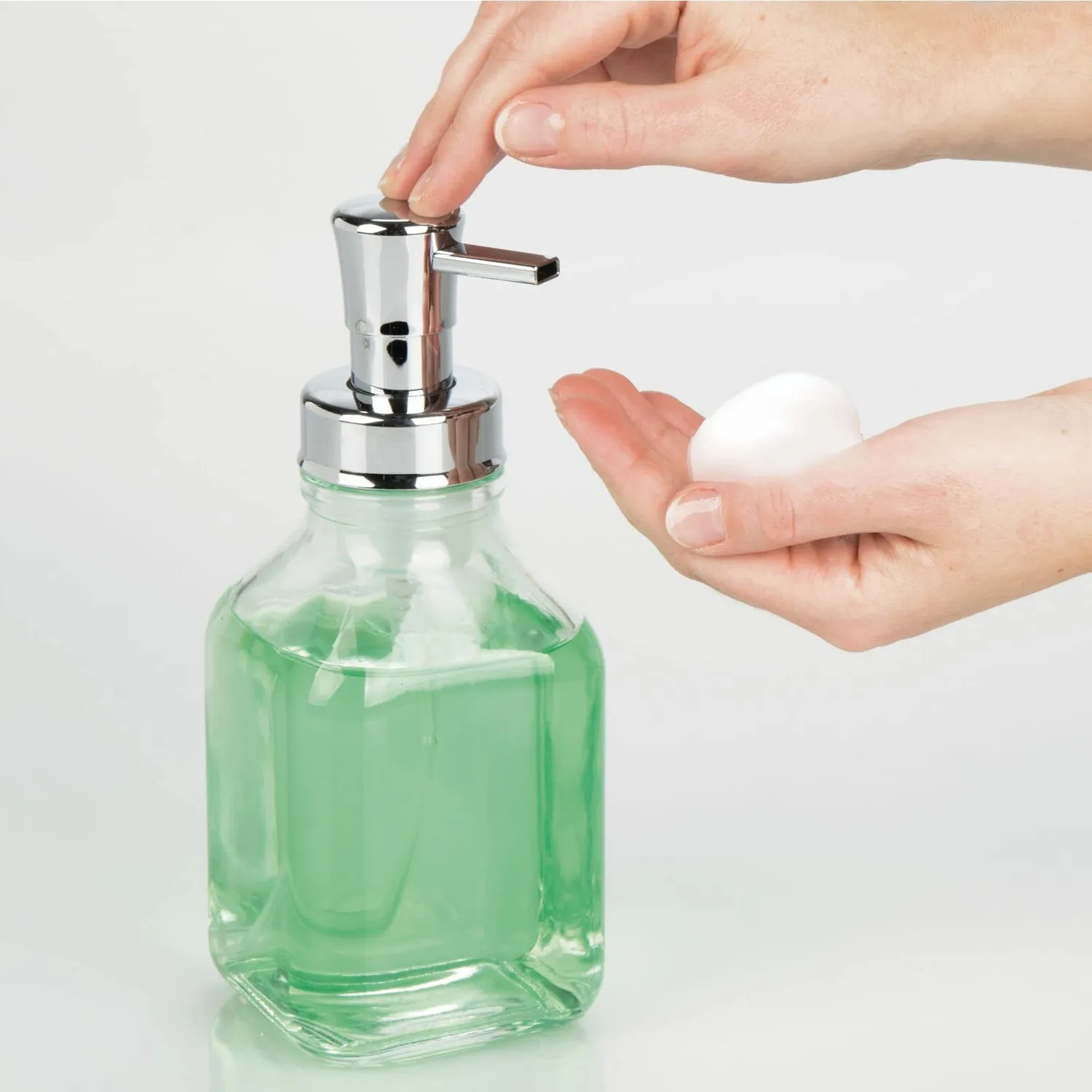 mDesign Schaumseifenspender 2er-Set Glas silber transparent