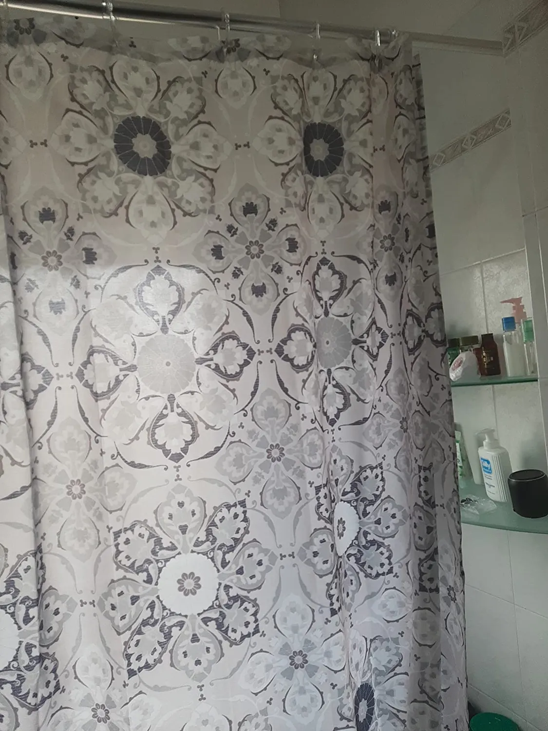 mDesign Medaillon Duschvorhang 183x183 cm schwarz-grau