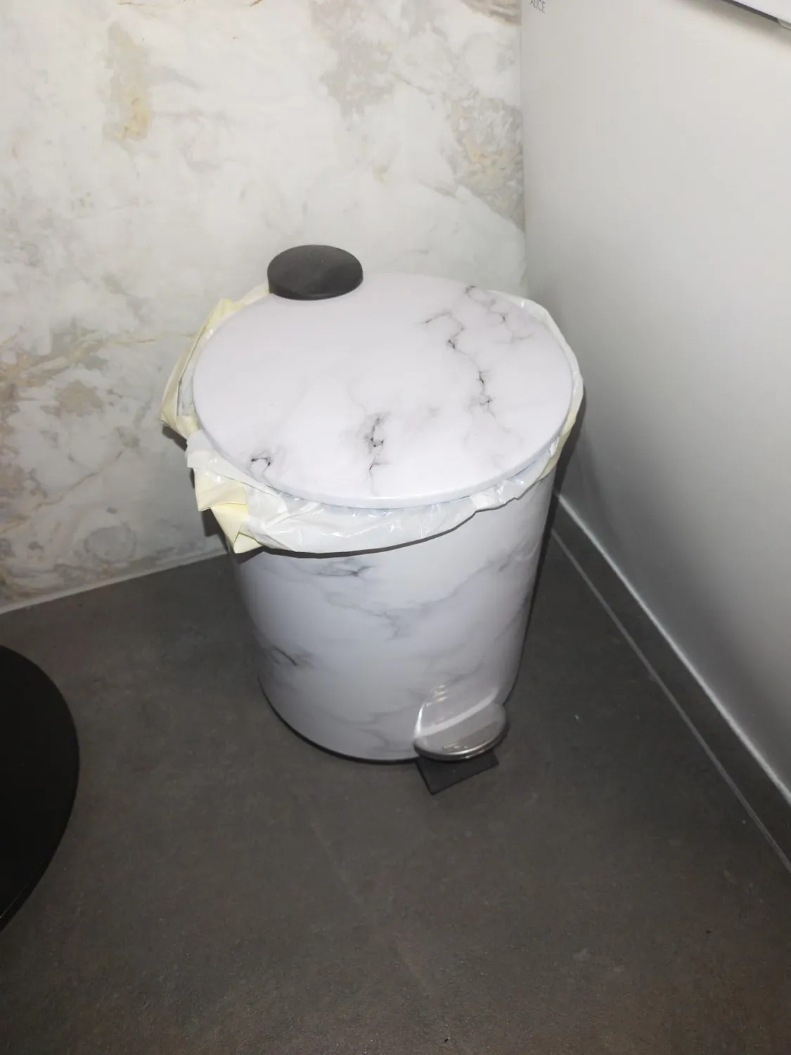 mDesign Abfalleimer Metall 5 Liter weiches Messing rund