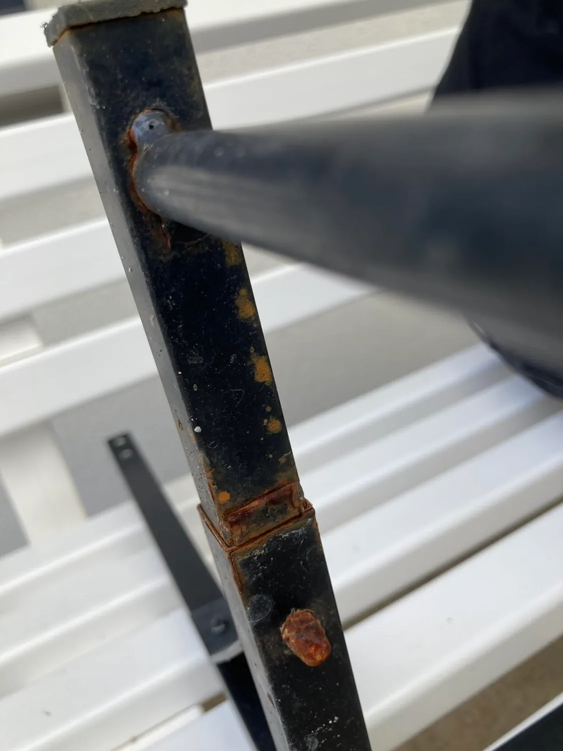 BOMCLAP Gartenschlauchhalter freistehend Metall schwarz Ablage