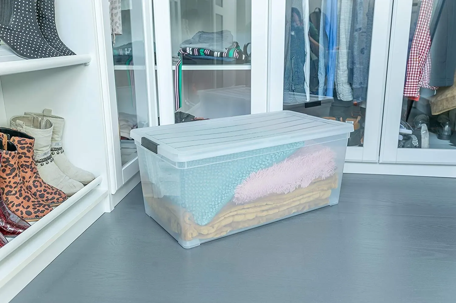 Iris Ohyama NCS-420 Box 70L 3er-Set transparent mit Rollen