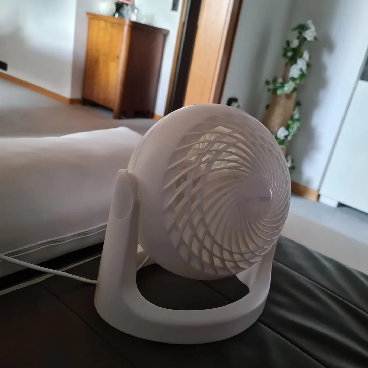 Iris Ohyama Woozoo PCF-HE15 Tischventilator Weiß 3 Stufen leise