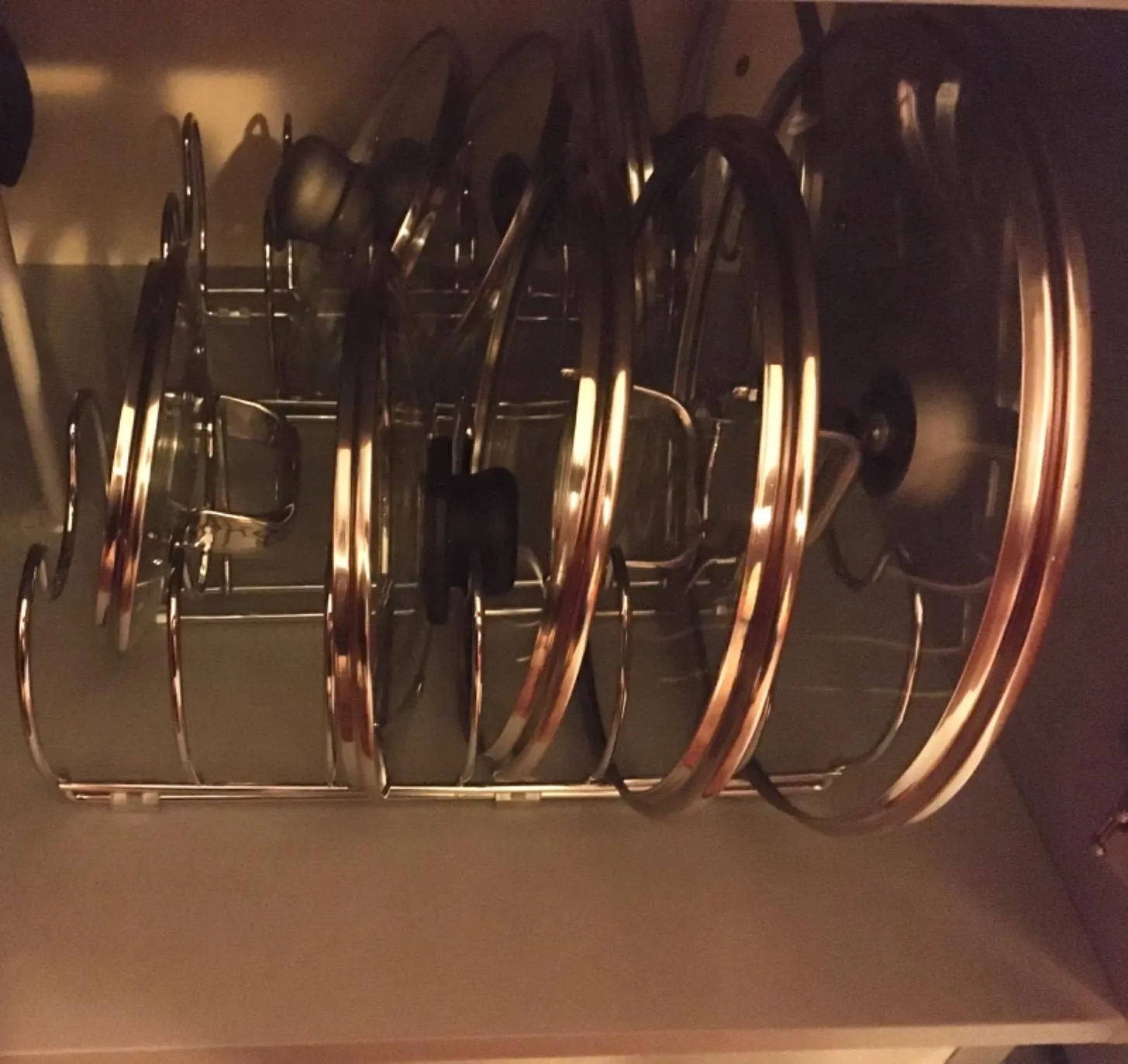 mDesign Deckelhalter Metall Topfhalter Matt-Silber Schrank
