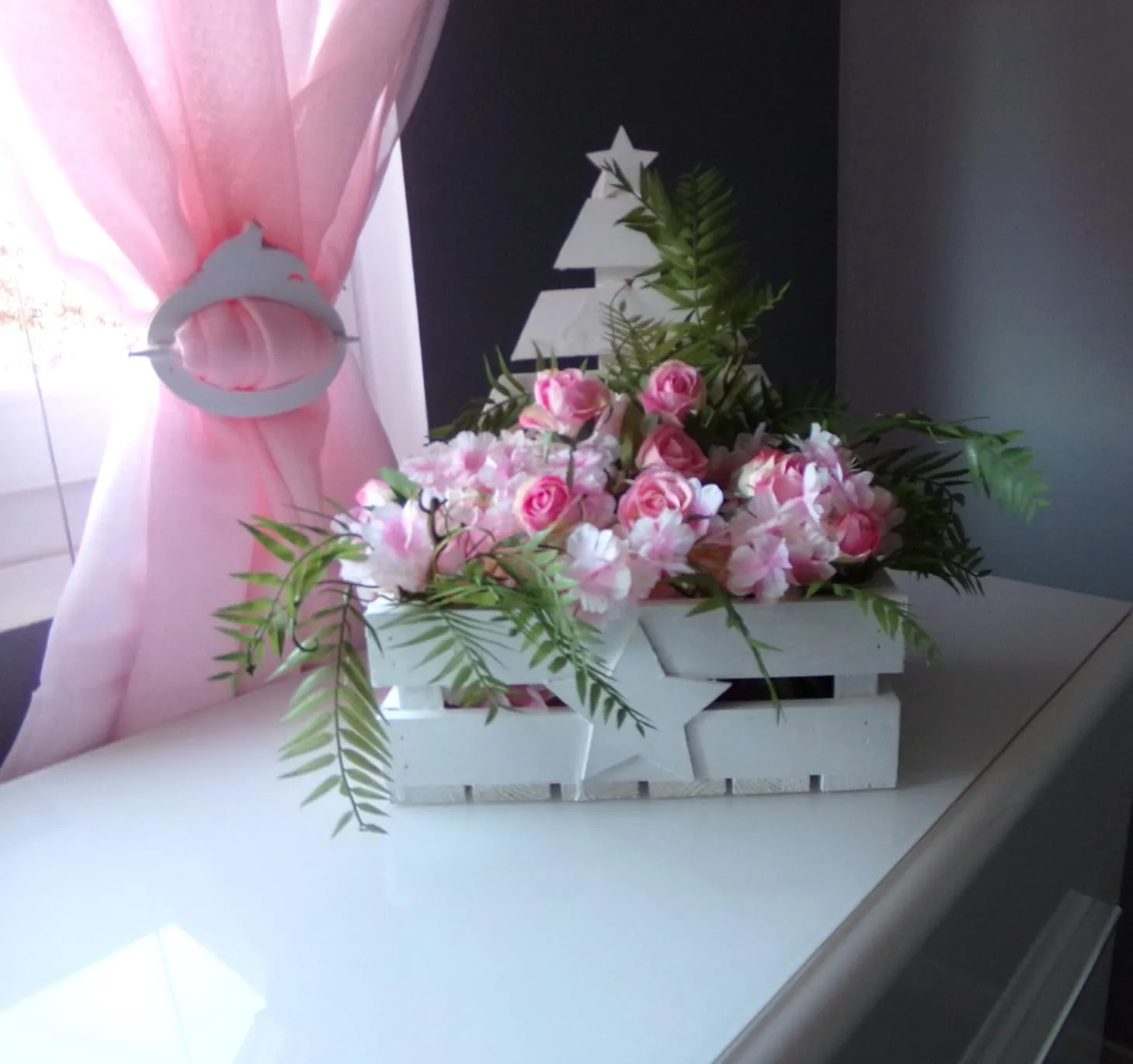 GoodFreshDecor Holzkiste Weihnachten Tannenbaum Kiste 30x20x40