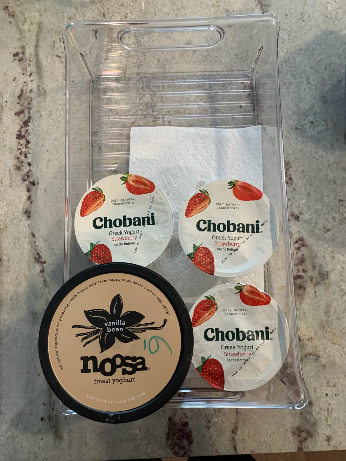 mDesign Kühlschrankbox transparent 35,6 cm mit Griff