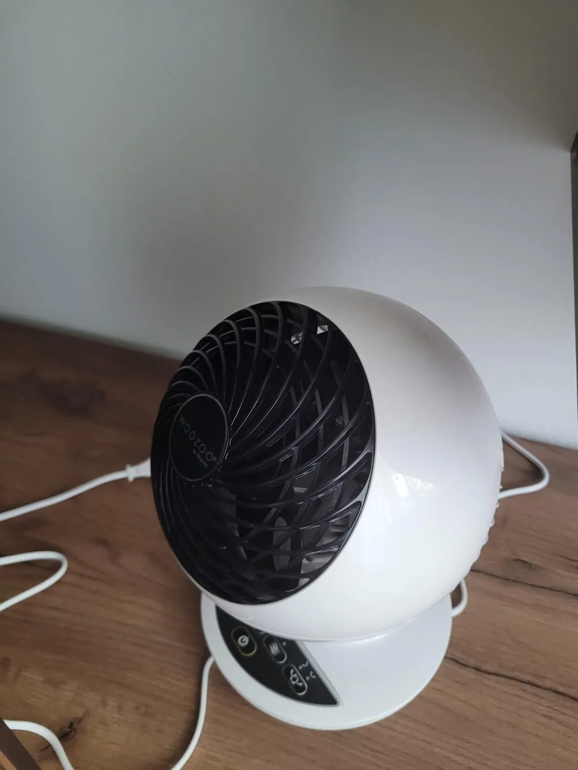 Iris Ohyama Woozoo PCF-SC15T Tischventilator Weiß 30dB Fernbed.
