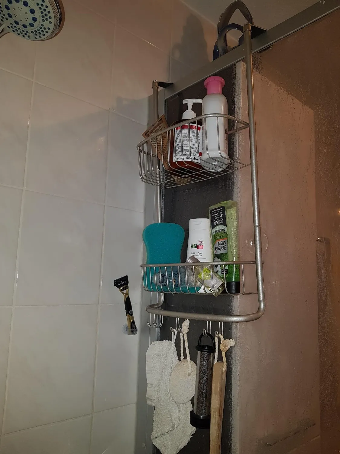mDesign Duschablage Hängen Duschkorb mattsilber