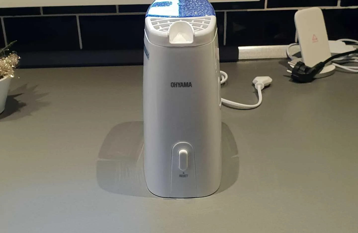 Iris Ohyama SHM-120D Luftbefeuchter Weiß 1L mit Duft