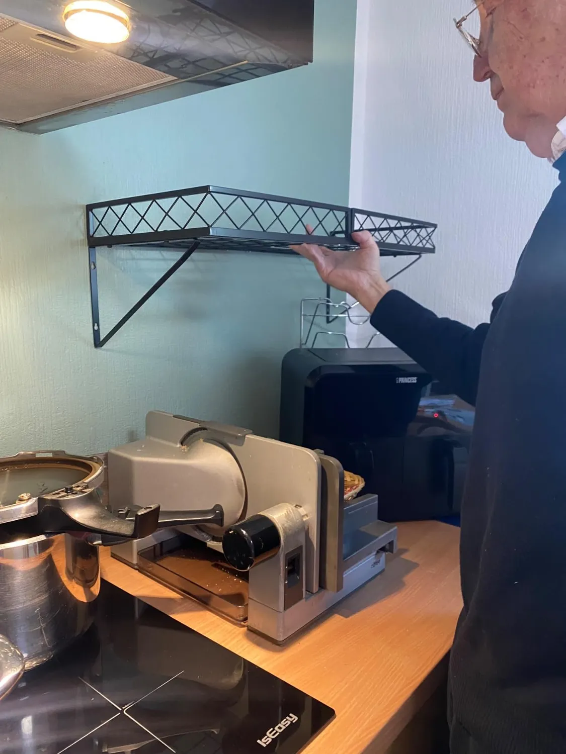 BOMCLAP Küchenregal Pfannenhalter Eisen schwarz 70 cm mit 10 Haken