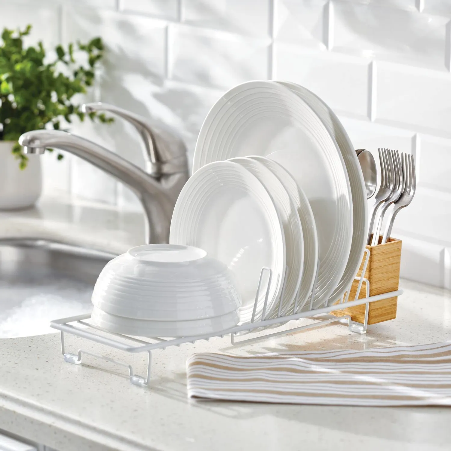 mDesign Abtropfgestell Abtropfkorb Metall weiß mit Besteckhalter
