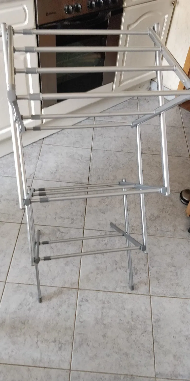 mDesign Turmwäscheständer 3 Ebenen Graphit Metall